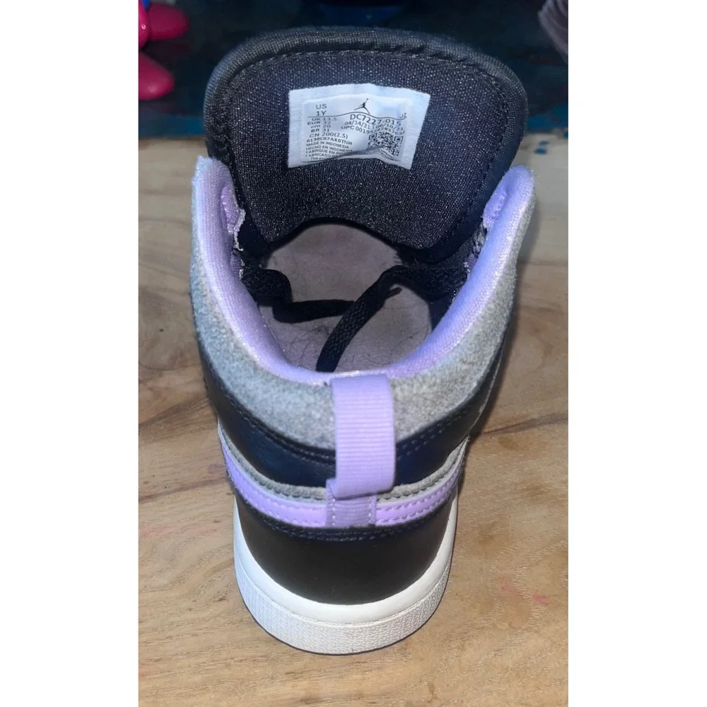 Nike Air Jordan 1 Mid Black Lilac White Plaid Sneakers DC7227-015 Kids Size 1Y